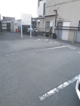 20/23 駐車場