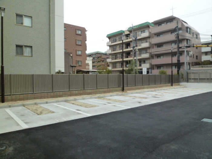 14/21 駐車場