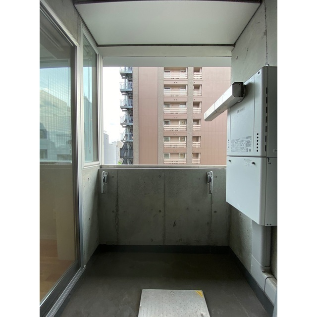 13/20 バルコニー