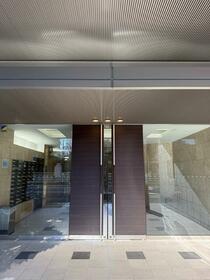 15/16 エントランス