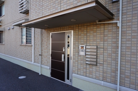 3/4 エントランス