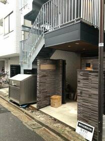 16/16 エントランス