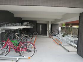 15/18 エントランス