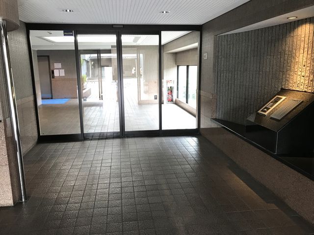 2/6 エントランス