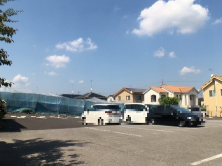20/29 駐車場