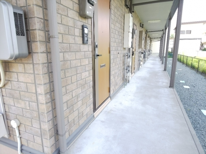 16/20 エントランス