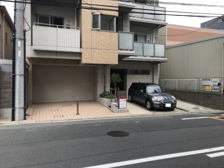 19/26 エントランス