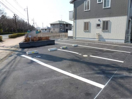 16/22 駐車場