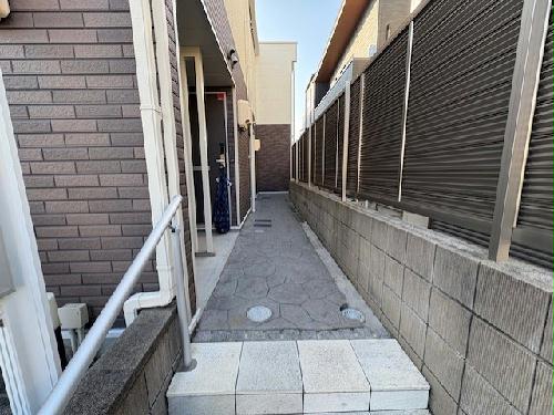 14/15 エントランス