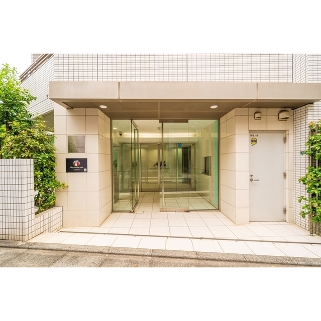 17/17 エントランス