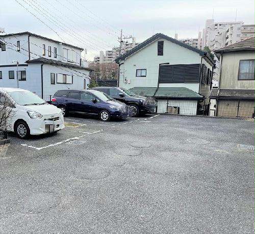 14/19 駐車場
