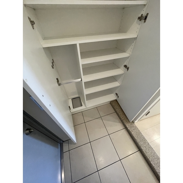 18/20 エントランス