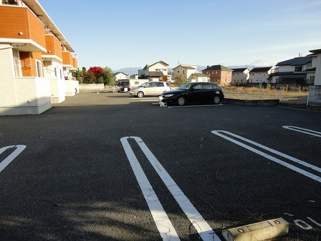 14/20 駐車場
