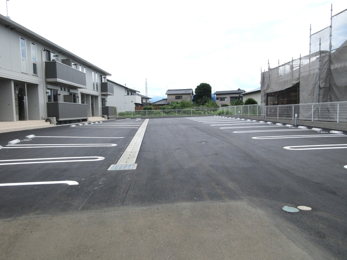 16/19 駐車場