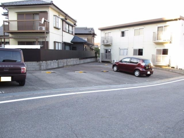 15/23 駐車場