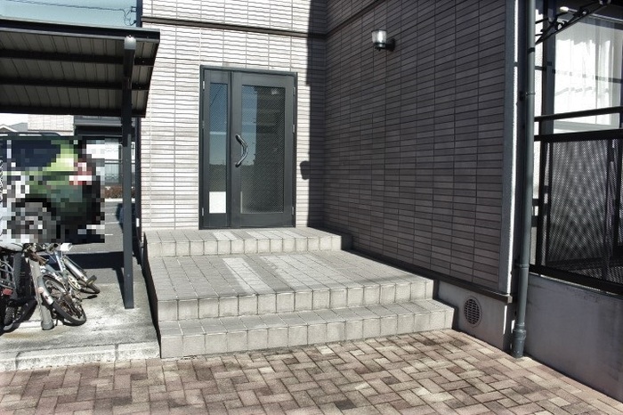 19/28 エントランス