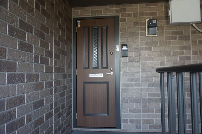 18/23 エントランス