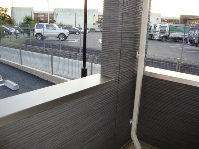 20/27 バルコニー