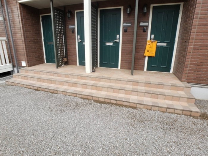 19/20 エントランス