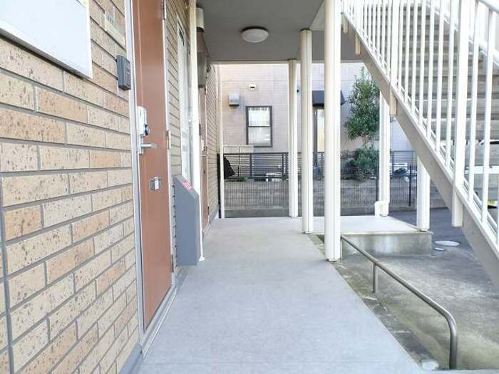 17/19 エントランス