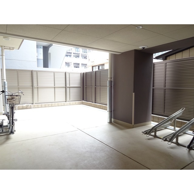 4/5 エントランス