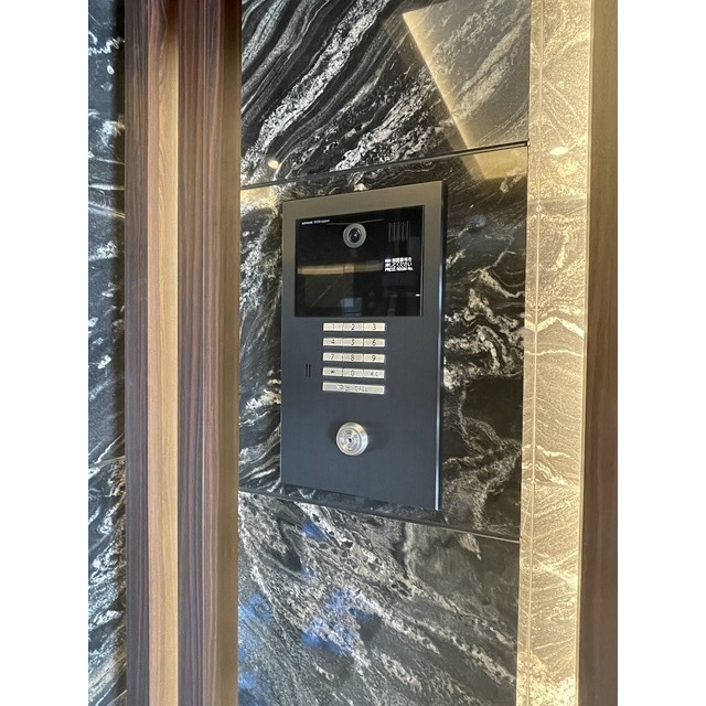 16/26 エントランス