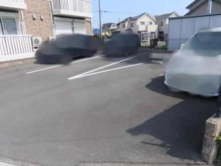 17/22 駐車場
