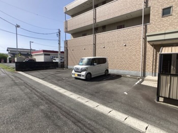 19/27 駐車場