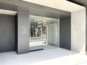 15/18 エントランス