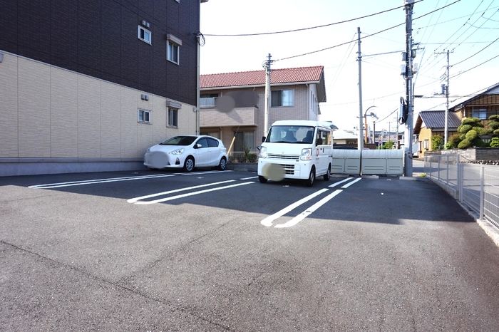 20/21 駐車場