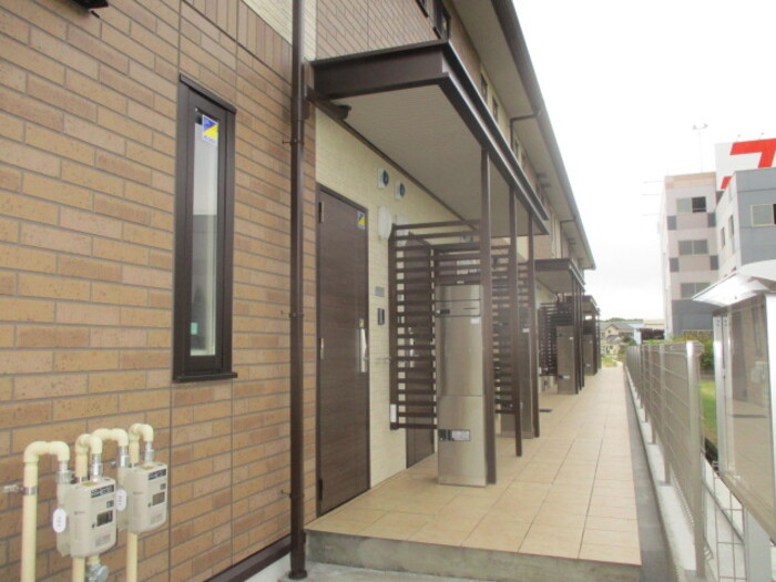 20/20 エントランス