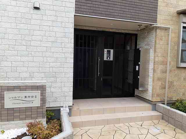 14/20 エントランス