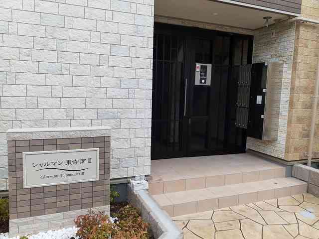 14/20 エントランス