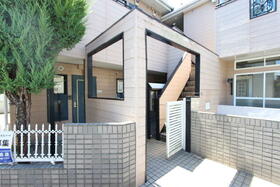 2/2 エントランス