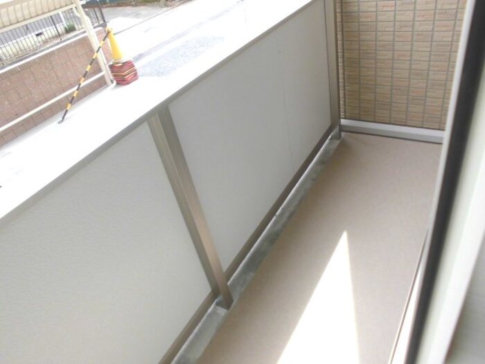 18/23 バルコニー