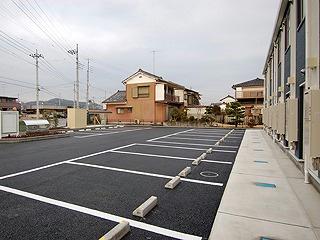 14/23 駐車場
