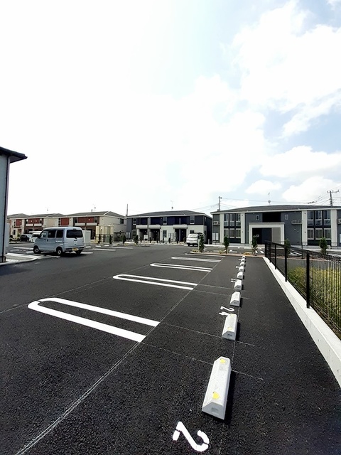 14/20 駐車場