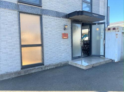 2/3 エントランス