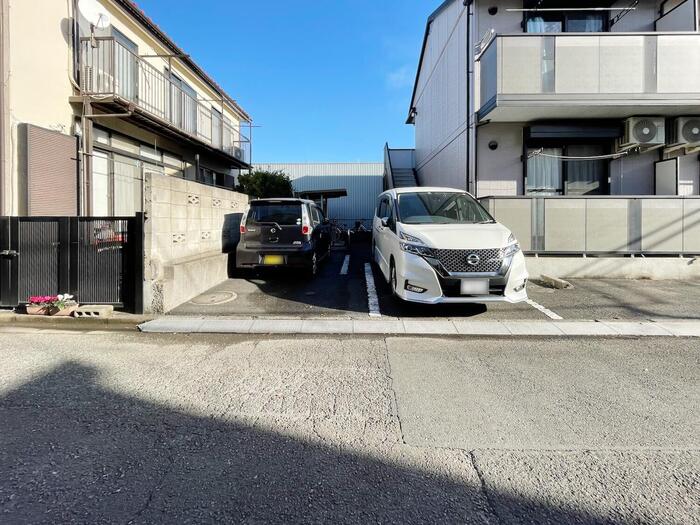 2/6 駐車場