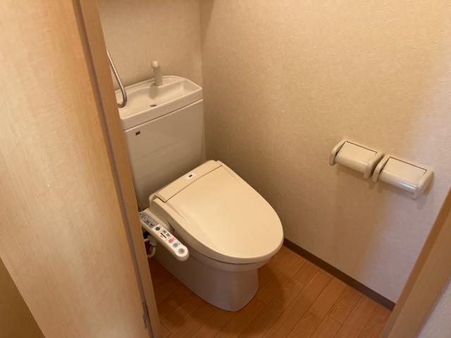 16/27 トイレ