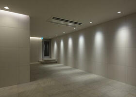 5/5 エントランス