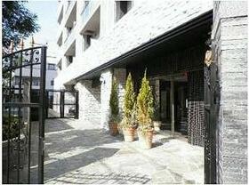 15/16 エントランス