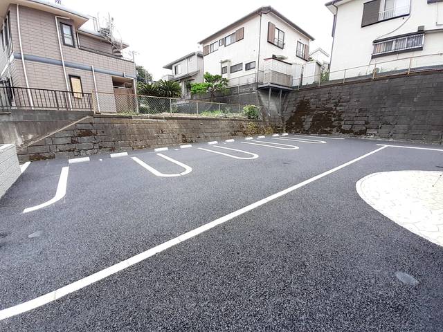 14/20 駐車場