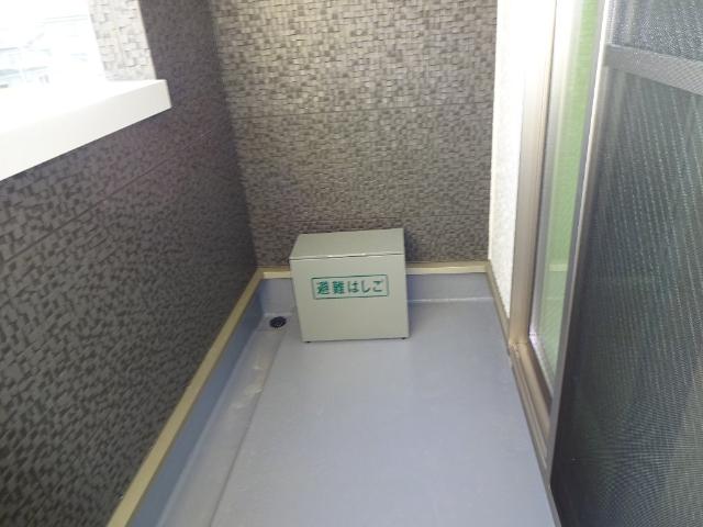 21/28 バルコニー