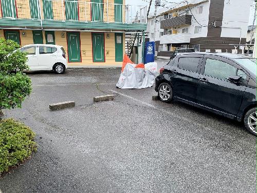 14/14 駐車場