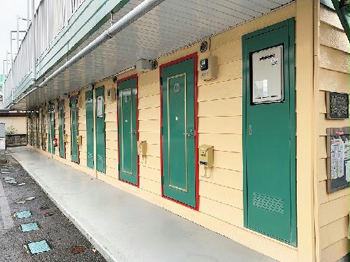 13/14 エントランス