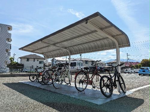 13/19 エントランス