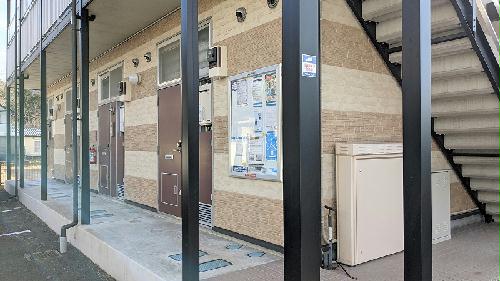 13/14 エントランス