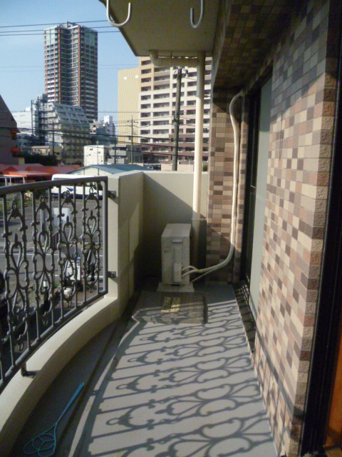 23/30 バルコニー