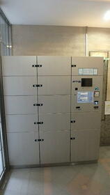 16/16 エントランス